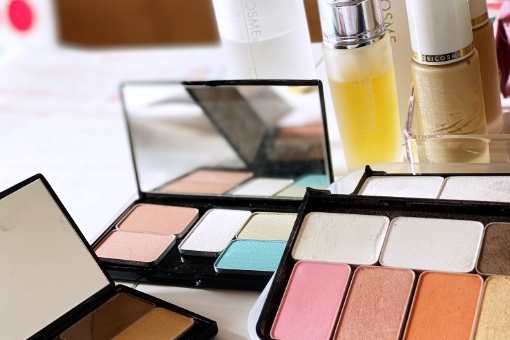 基本から学べる「大人のメイク」レッスン